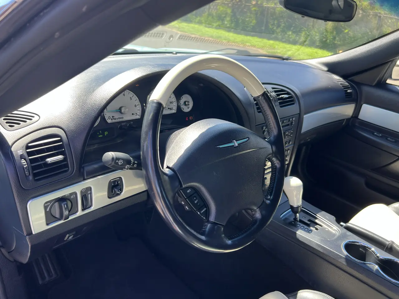 2003 Ford Thunderbird