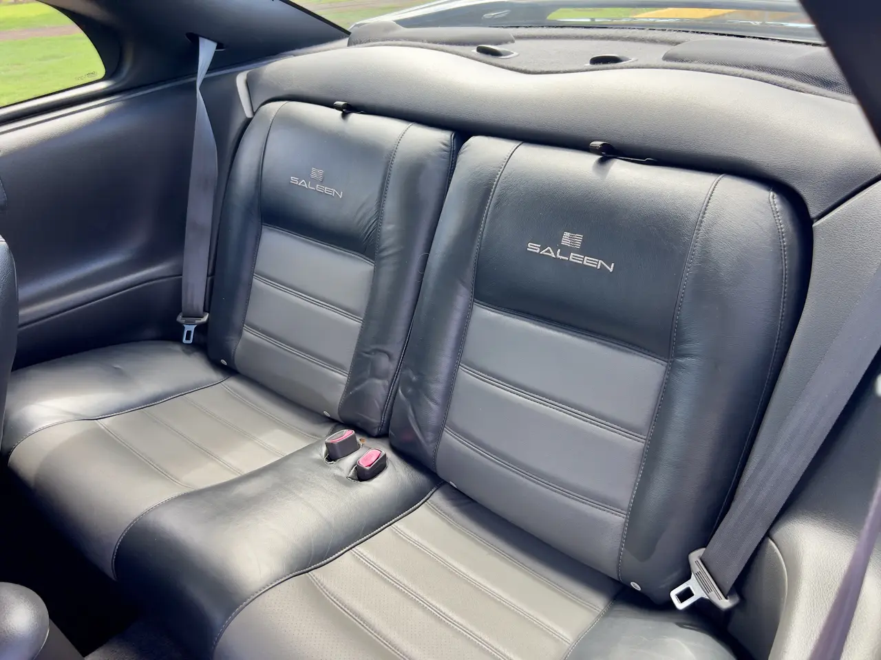 2004 Ford Mustang