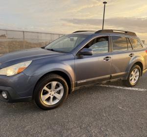 2014 Subaru Outback image 1