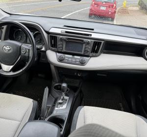 2016 Toyota RAV4 image 5