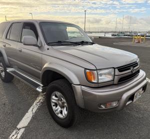 2002 Toyota 4Runner image 1