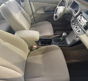 2005 Toyota Camry image 5