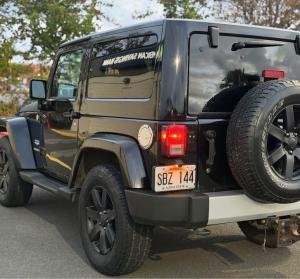 2012 Jeep Wrangler Sahara image 3