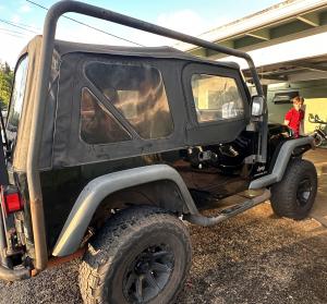 2006 Jeep image 2