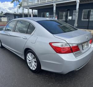 2013 Honda Accord image 3