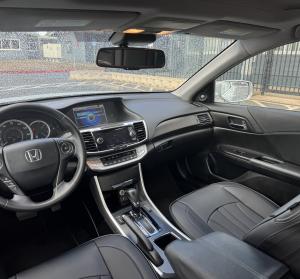 2013 Honda Accord image 4