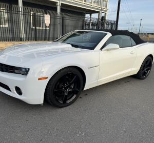2012 Chevrolet Camaro image 1