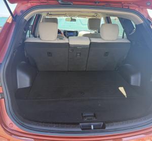 2016 Hyundai Santa Fe image 4