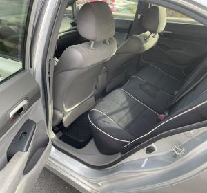 2011 Honda Civic image 5