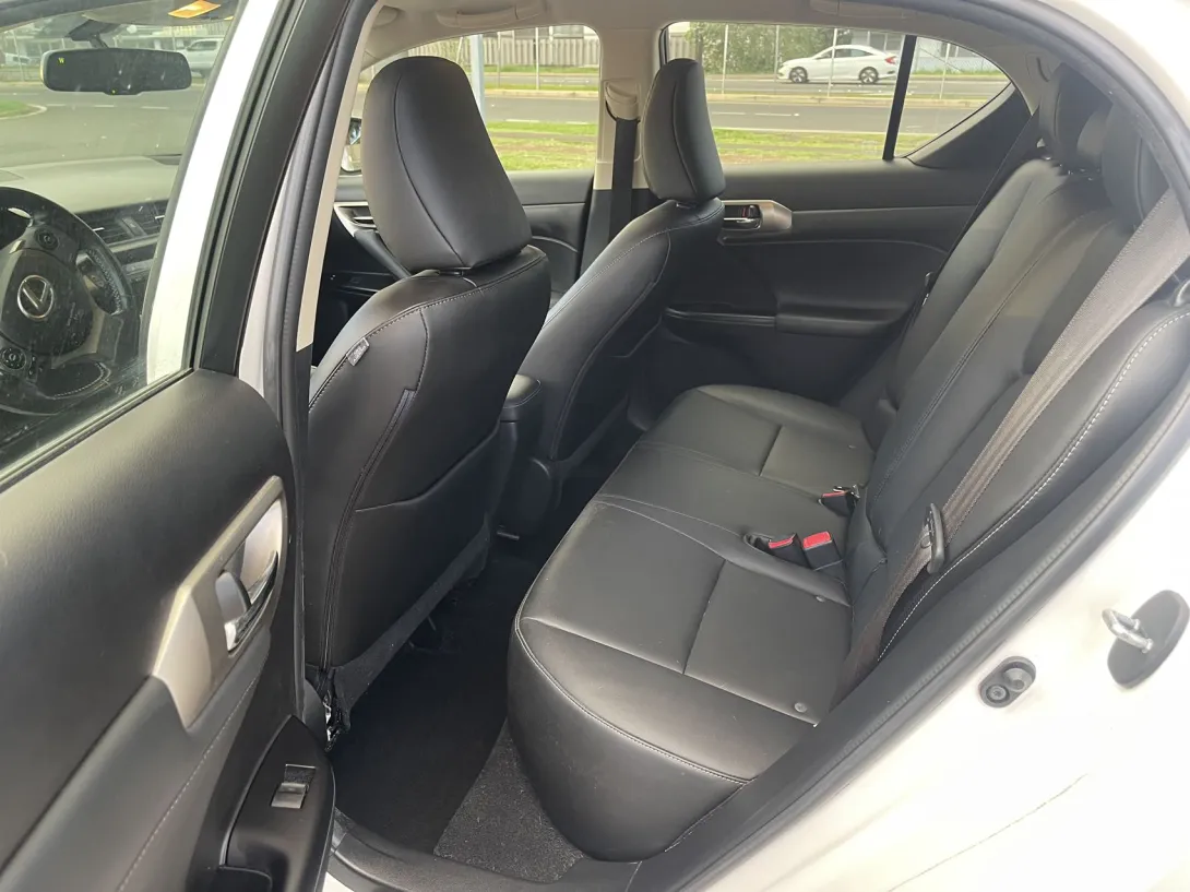 Image 6 for listing 4300