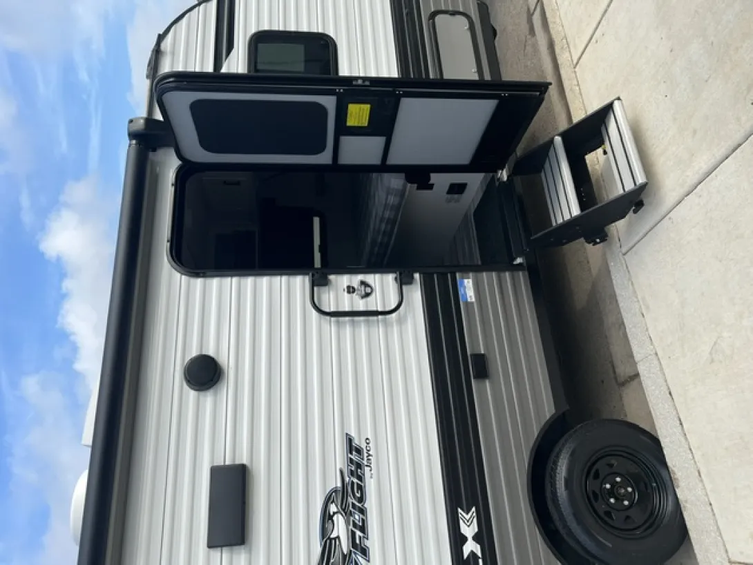 Image 8 for listing 4338