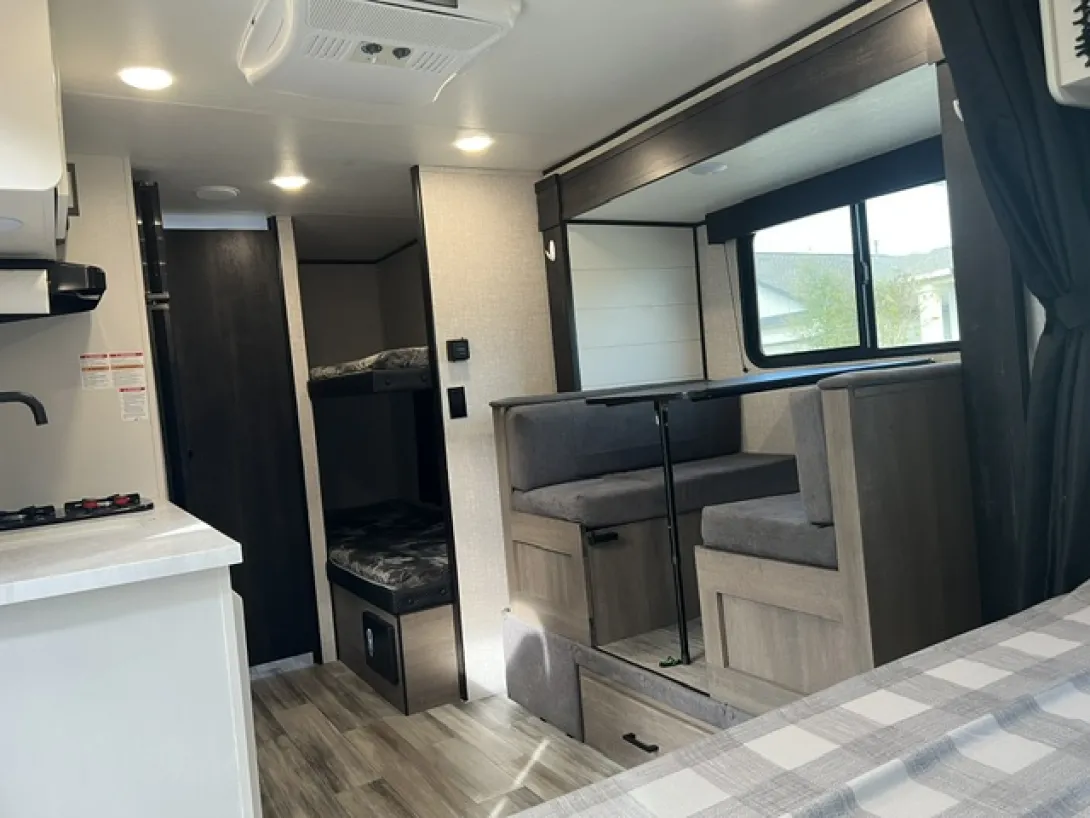 Image 5 for listing 4338